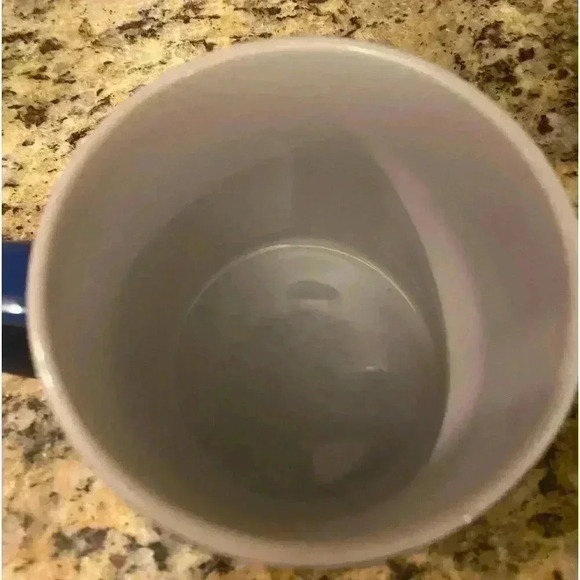 🍍🍍Stitch Pineapple XL Coffee Mug 20 oz. NWOT🍍🍍 - Picture 3 of 3